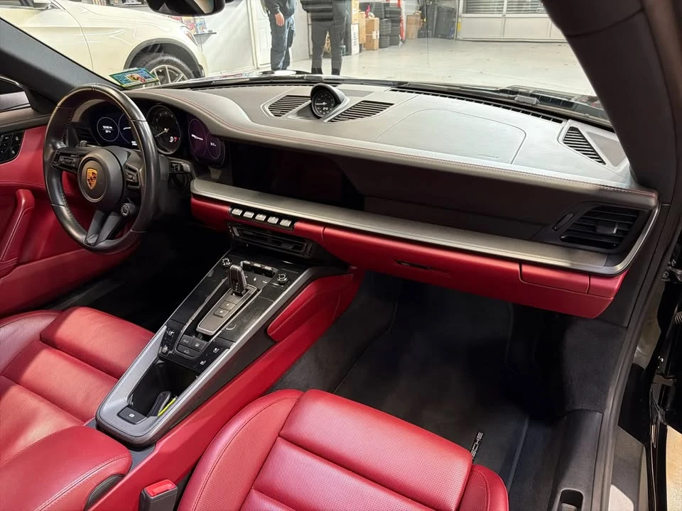 2020 Porsche 992 Carrera - Image 14 of 19