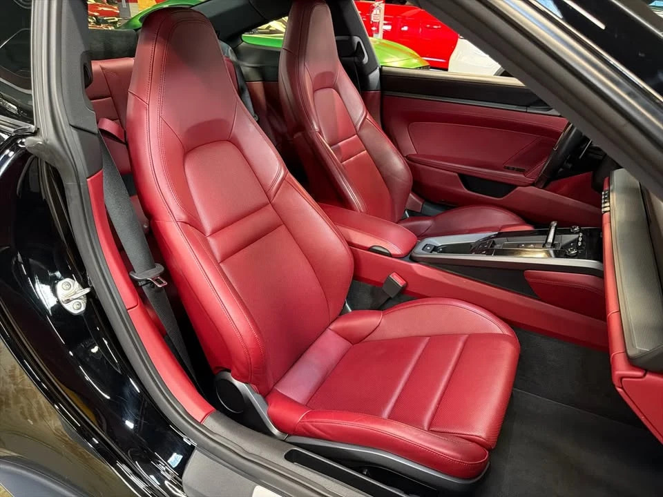 2020 Porsche 992 Carrera - Image 18 of 19