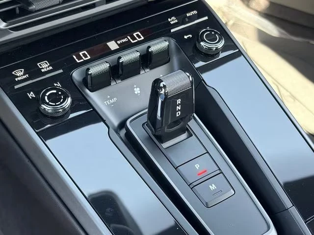 2020 Porsche 992 Carrera - Image 8 of 10