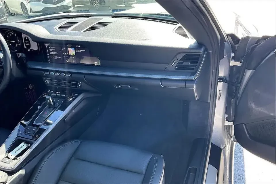 2020 Porsche 992 Carrera - Image 15 of 19