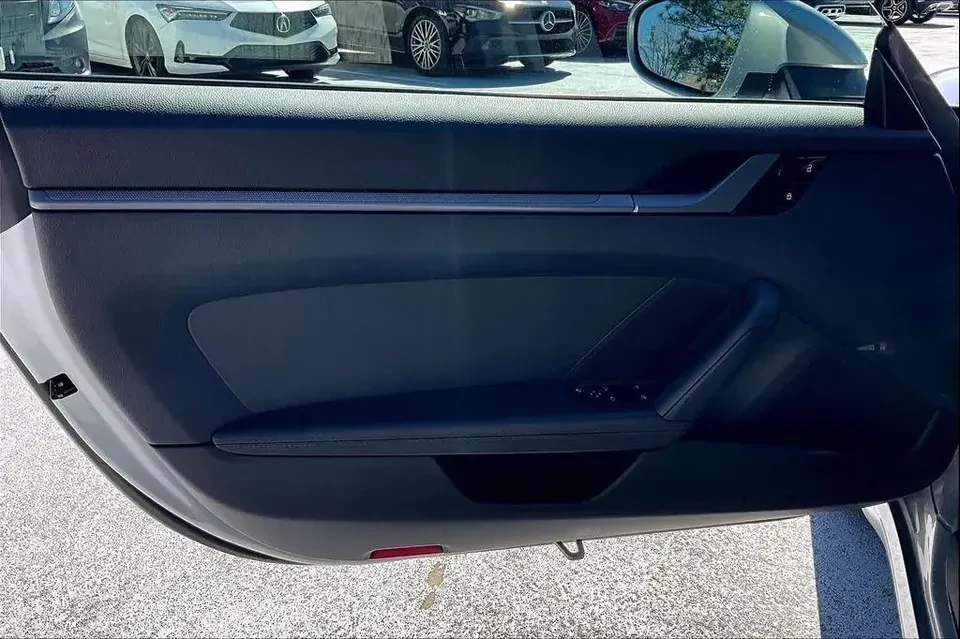 2020 Porsche 992 Carrera - Image 18 of 19