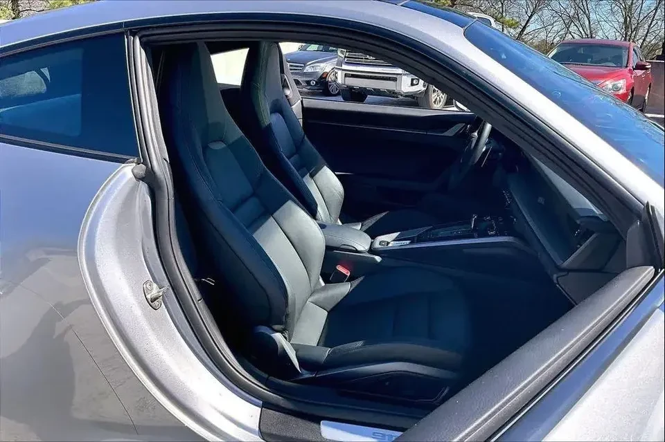 2020 Porsche 992 Carrera - Image 7 of 19