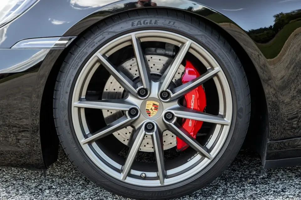 2020 Porsche 992 Carrera S - Image 5 of 9