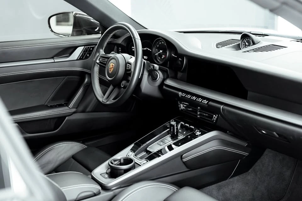2020 Porsche 992 Carrera S - Image 11 of 20
