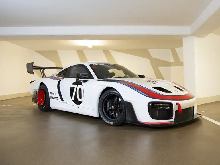 2020 Porsche 934 & 935 - Image 2 of 31