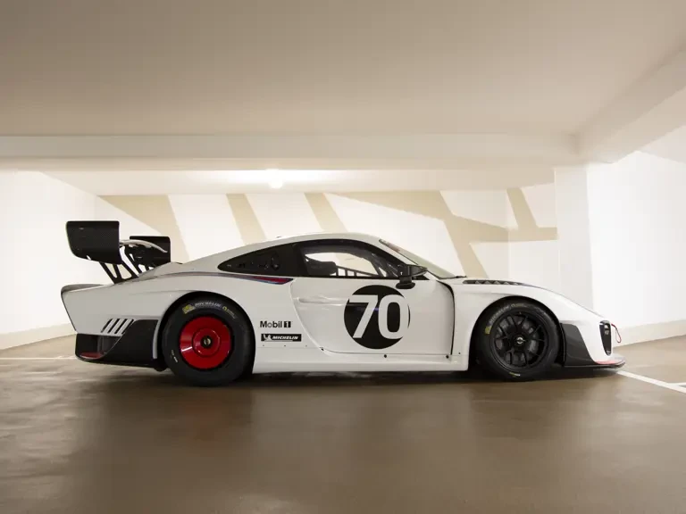 2020 Porsche 934 & 935 - Image 5 of 31