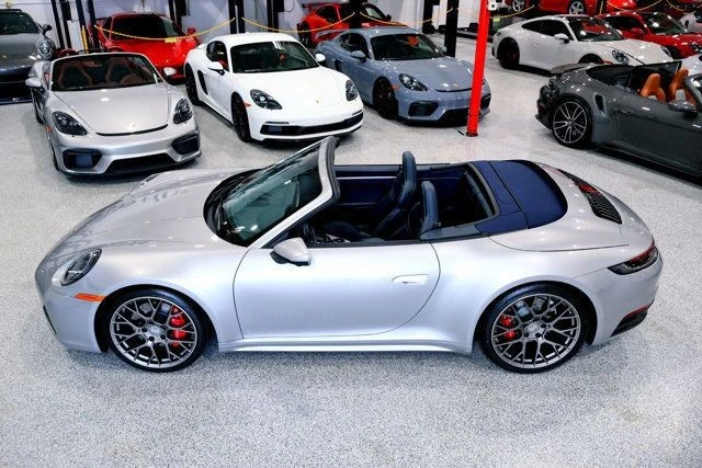 2020 Porsche 992 Carrera - Image 9 of 12