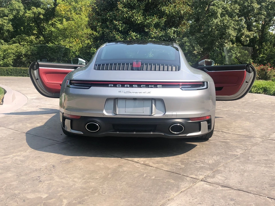 2020 Porsche 992 Carrera 4S - Image 17 of 22