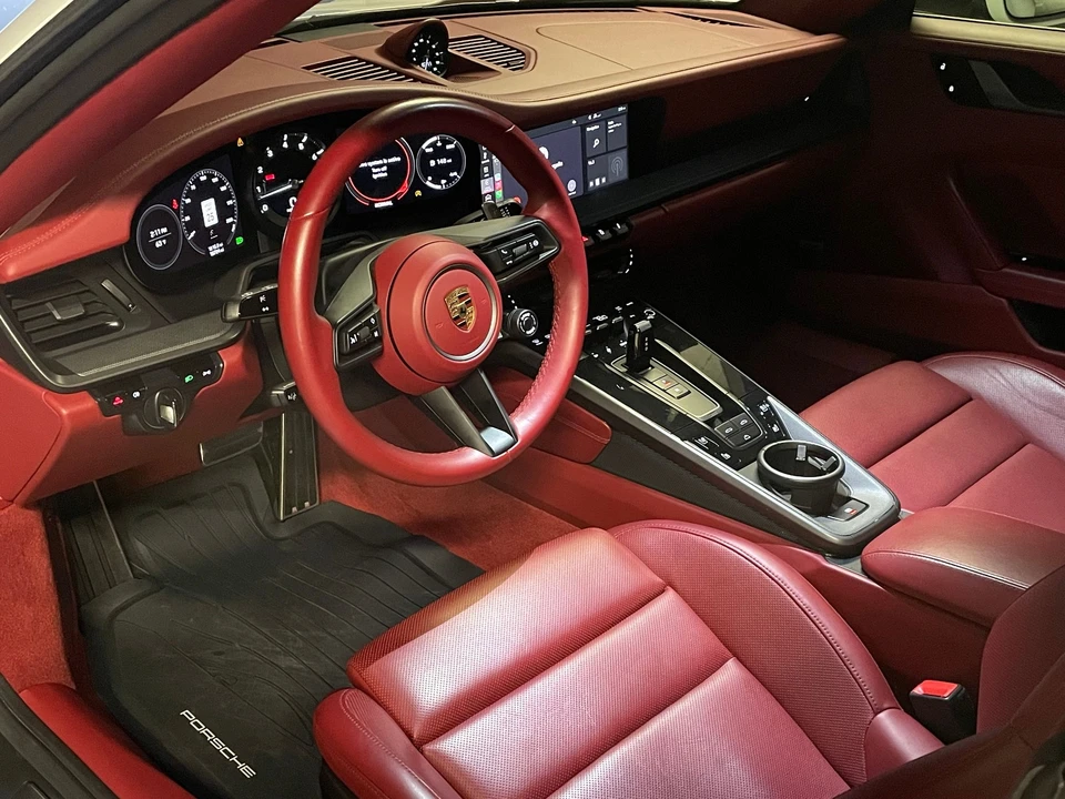 2020 Porsche 992 Carrera 4S - Image 5 of 7