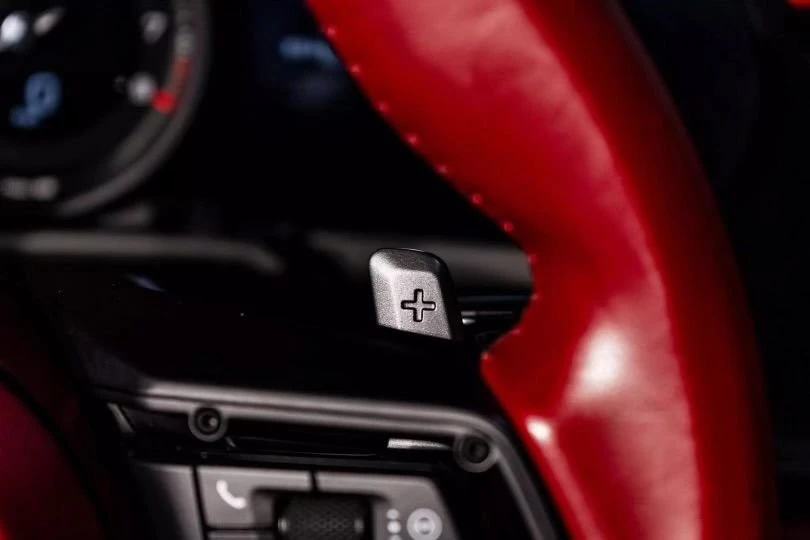 2020 Porsche 992 Carrera - Image 12 of 19