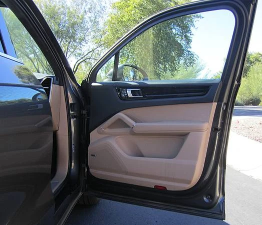 2020 Porsche 9Y0/9Y3 Cayenne - Image 15 of 21