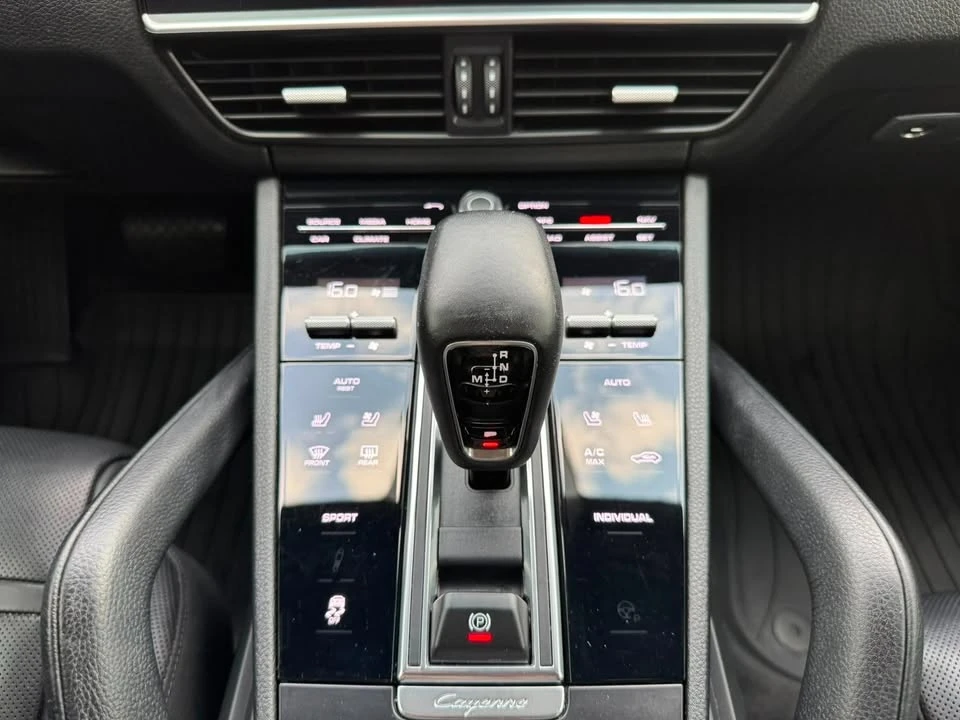 2020 Porsche 9Y0/9Y3 Cayenne - Image 18 of 20