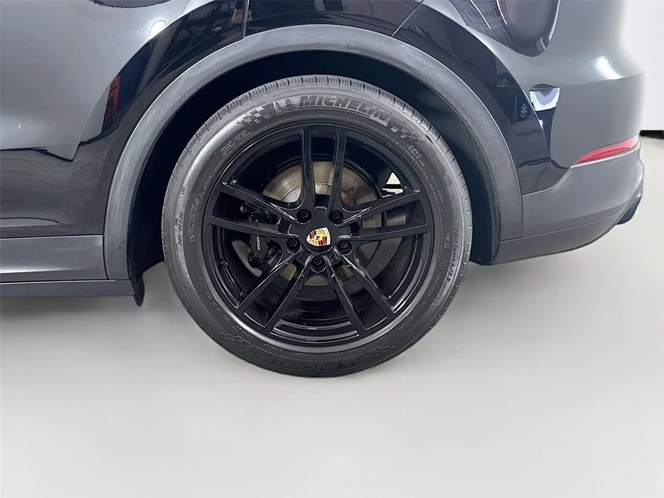 2020 Porsche - Image 27 of 31