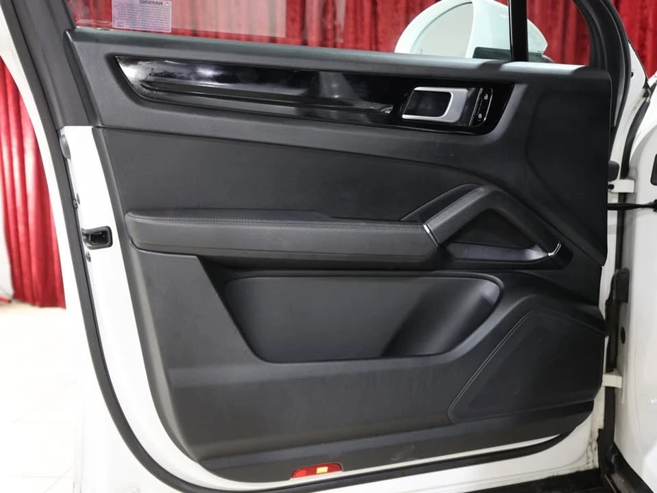 2020 Porsche 9Y0/9Y3 Cayenne - Image 9 of 18