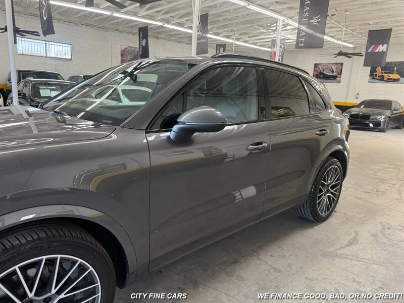2020 Porsche 9Y0/9Y3 Cayenne - Image 5 of 31