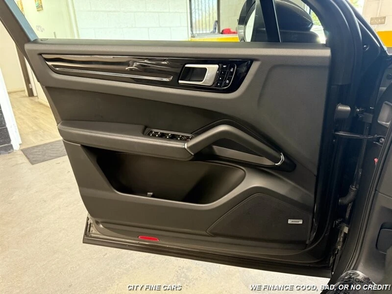 2020 Porsche 9Y0/9Y3 Cayenne - Image 26 of 31