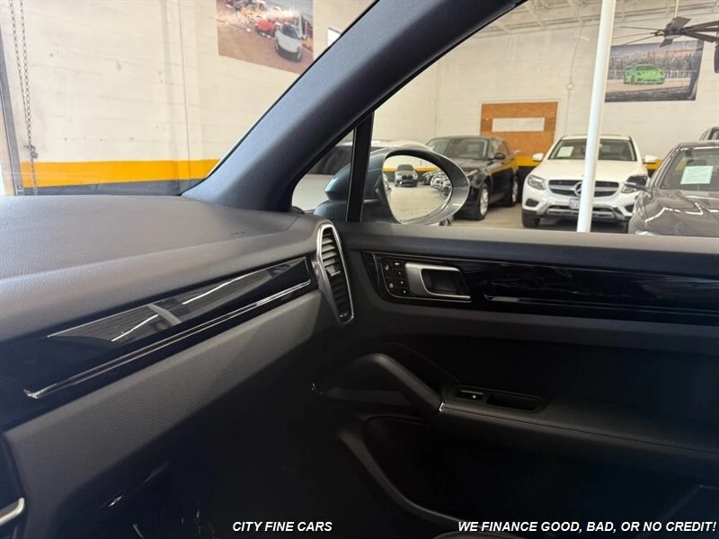 2020 Porsche 9Y0/9Y3 Cayenne - Image 25 of 31