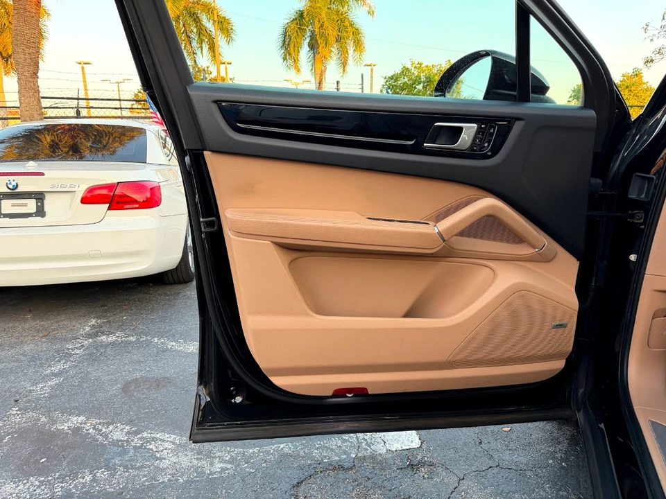 2020 Porsche 9Y0/9Y3 Cayenne - Image 18 of 21