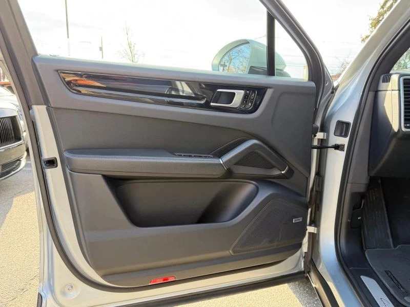 2020 Porsche 9Y0/9Y3 Cayenne - Image 9 of 12
