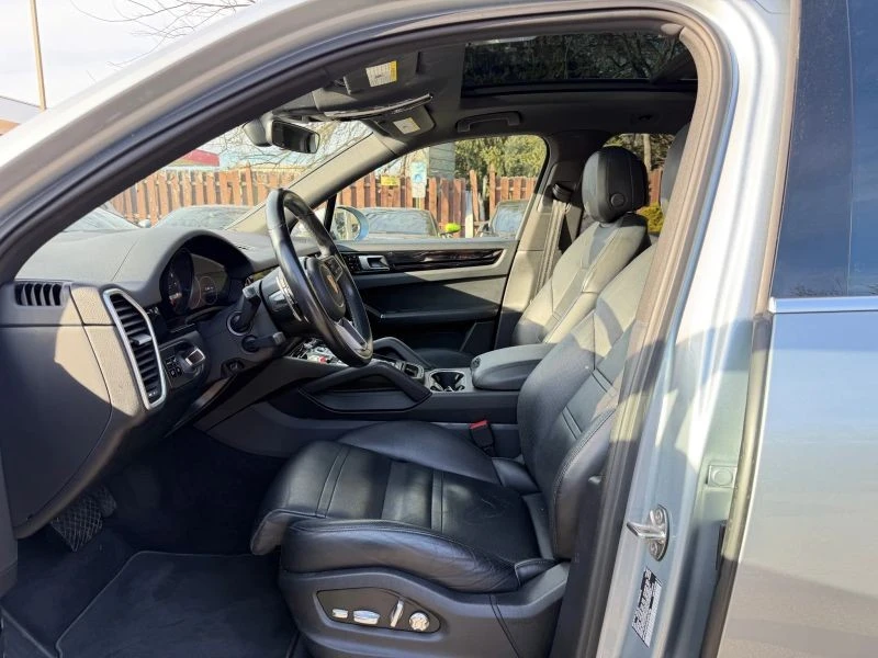 2020 Porsche 9Y0/9Y3 Cayenne - Image 11 of 12