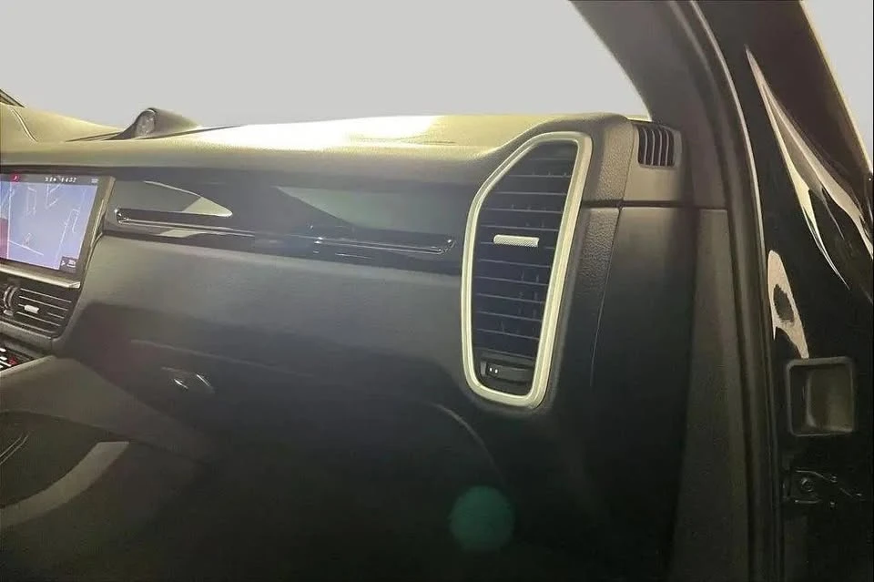 2020 Porsche 9Y0/9Y3 Cayenne - Image 16 of 18