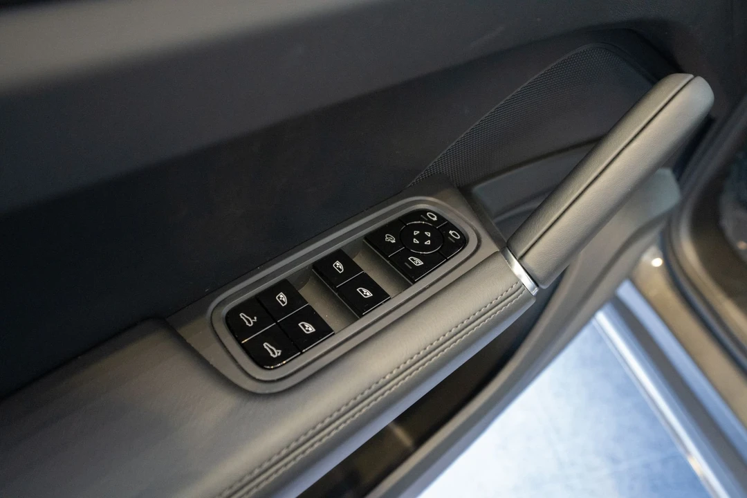 2020 Porsche 9Y0/9Y3 Cayenne - Image 8 of 18