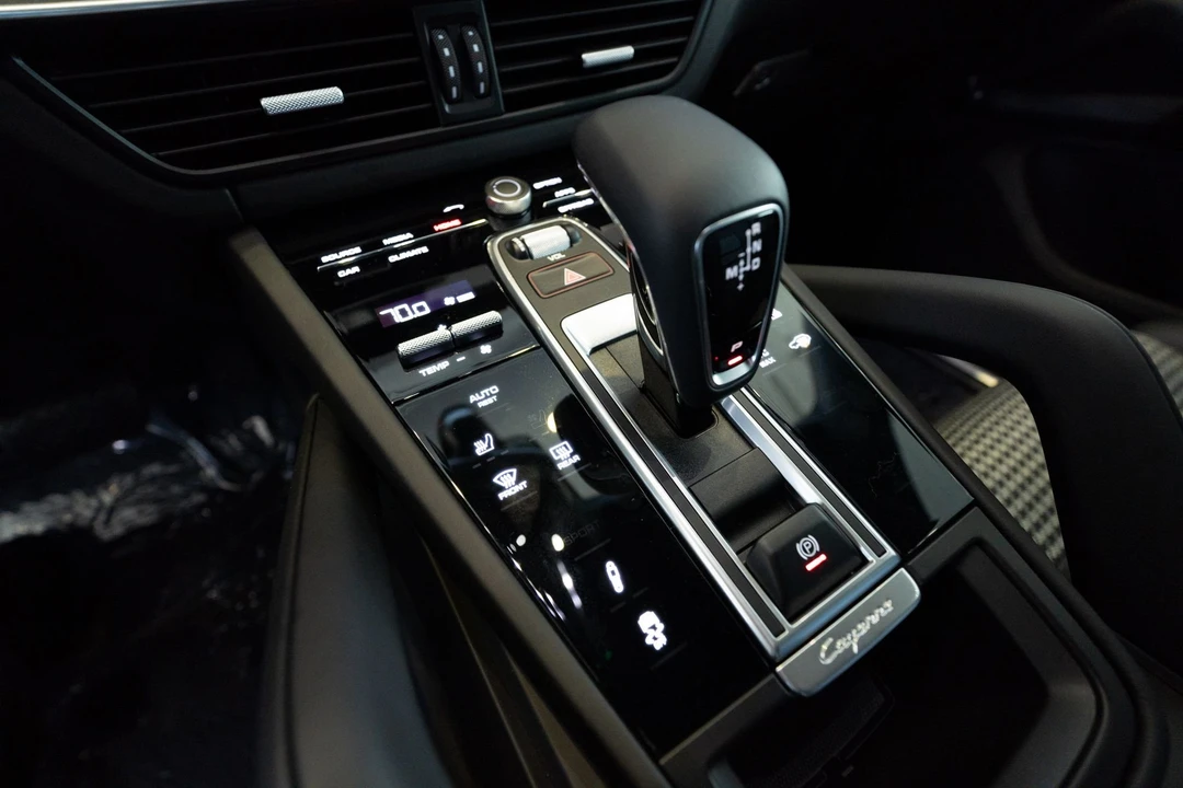 2020 Porsche 9Y0/9Y3 Cayenne - Image 17 of 18