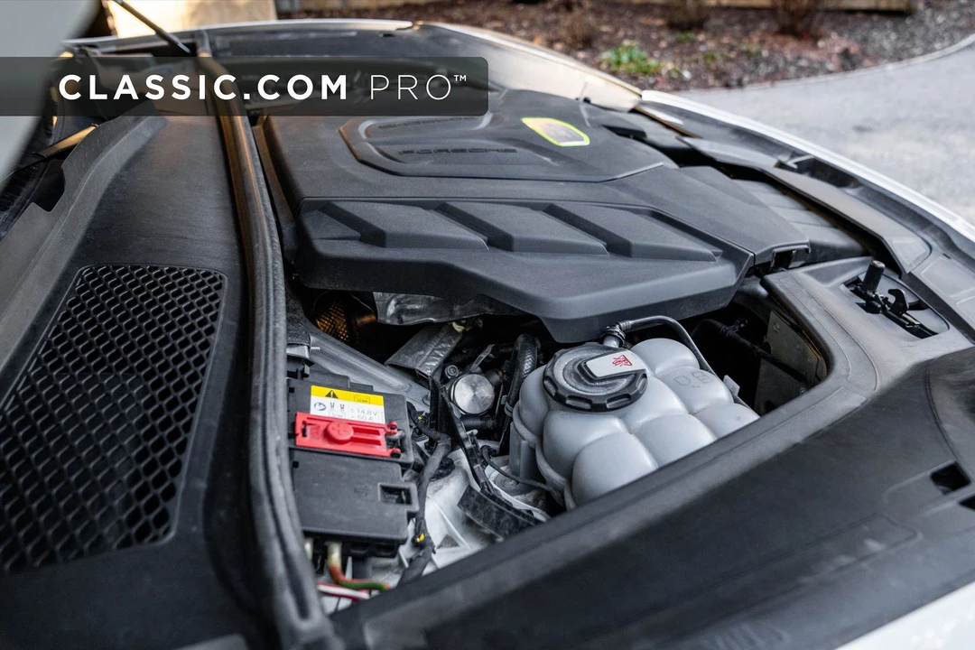 2020 Porsche 9Y0/9Y3 Cayenne - Image 19 of 20