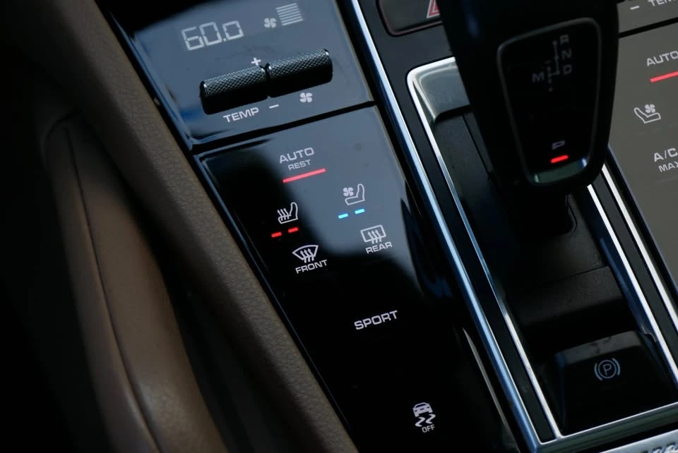 2020 Porsche 9Y0/9Y3 Cayenne - Image 13 of 17