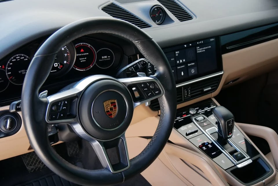 2020 Porsche 9Y0/9Y3 Cayenne - Image 10 of 17