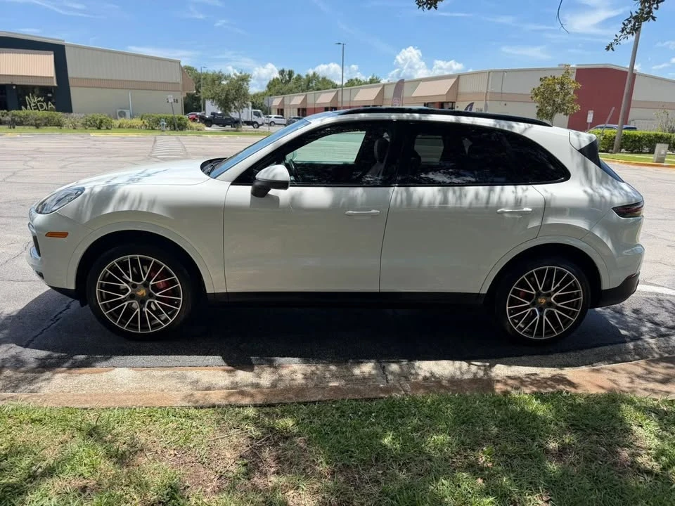2020 Porsche 9Y0/9Y3 Cayenne - Image 3 of 11