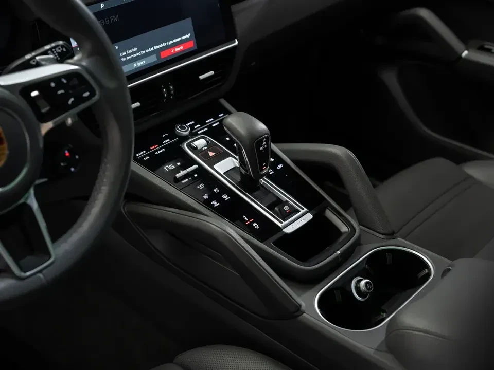 2020 Porsche 9Y0/9Y3 Cayenne - Image 2 of 20