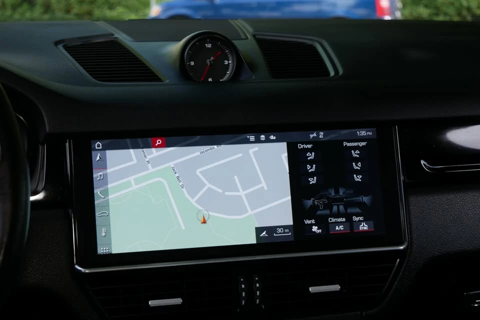 2020 Porsche 9Y0/9Y3 Cayenne - Image 16 of 20