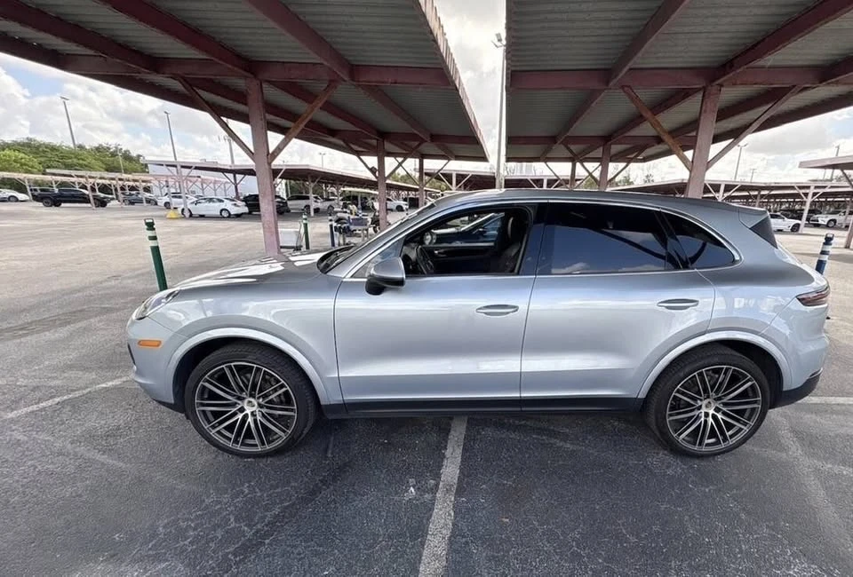 2020 Porsche 9Y0/9Y3 Cayenne - Image 8 of 14