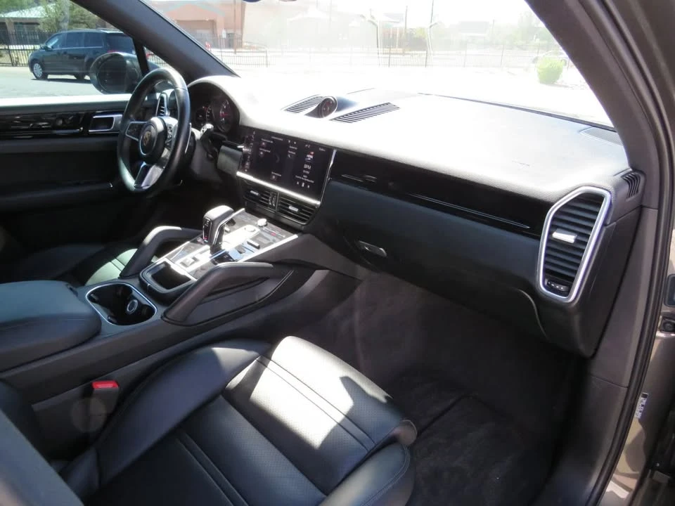 2020 Porsche 9Y0/9Y3 Cayenne - Image 19 of 20