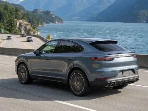 2020 Porsche Cayenne S Coupe