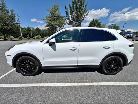 2020 Porsche Cayenne S Sport Utility 4D