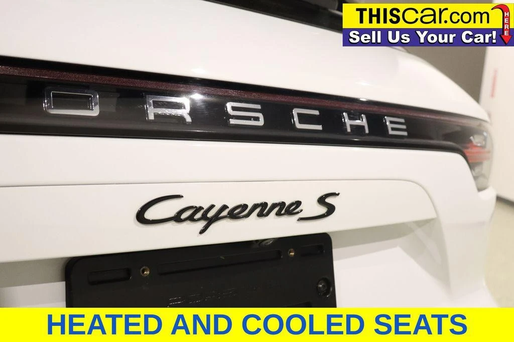 2020 Porsche - Image 14 of 31