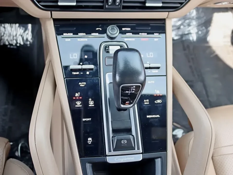 2020 Porsche 9Y0/9Y3 Cayenne - Image 11 of 20