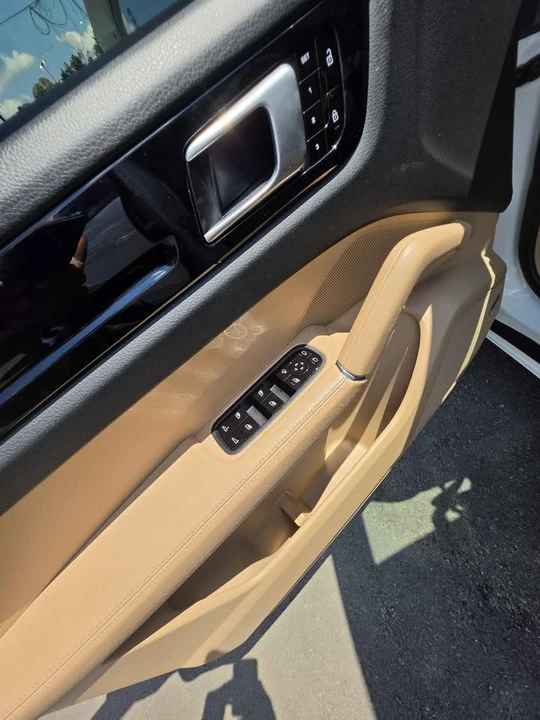 2020 Porsche 9Y0/9Y3 Cayenne - Image 9 of 13