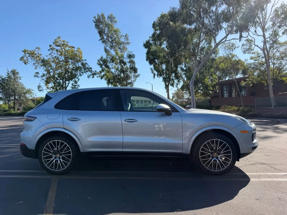 2020 Porsche 9Y0/9Y3 Cayenne - Image 2 of 20