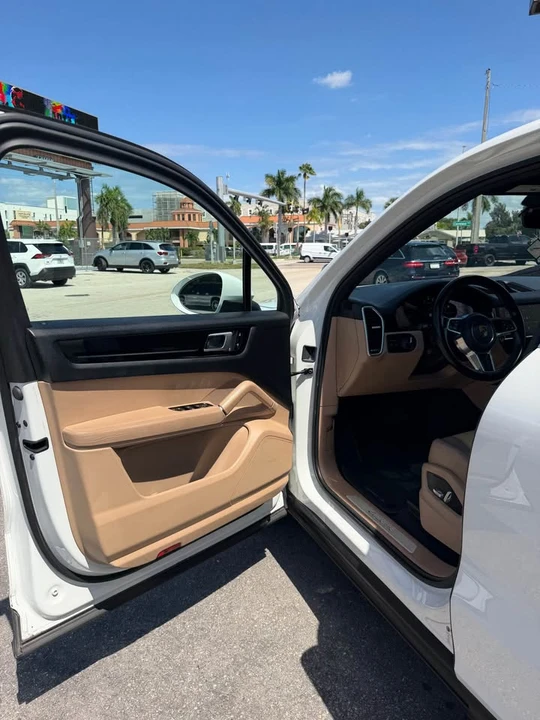 2020 Porsche 9Y0/9Y3 Cayenne - Image 7 of 17
