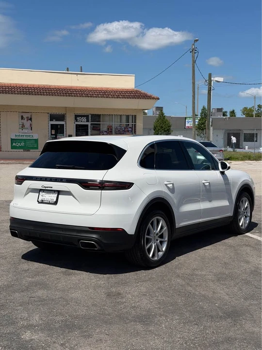 2020 Porsche 9Y0/9Y3 Cayenne - Image 4 of 17