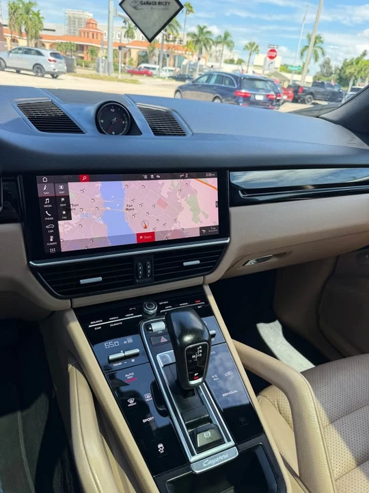 2020 Porsche 9Y0/9Y3 Cayenne - Image 11 of 17