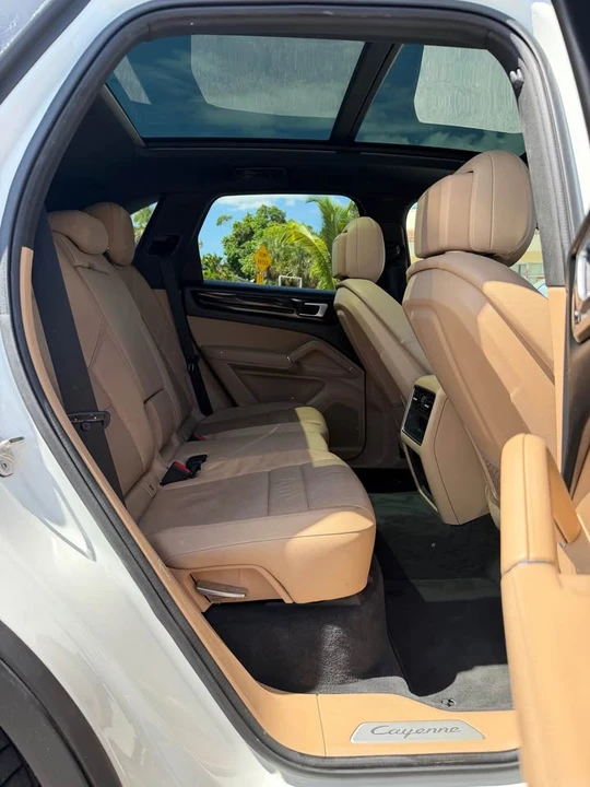 2020 Porsche 9Y0/9Y3 Cayenne - Image 15 of 17