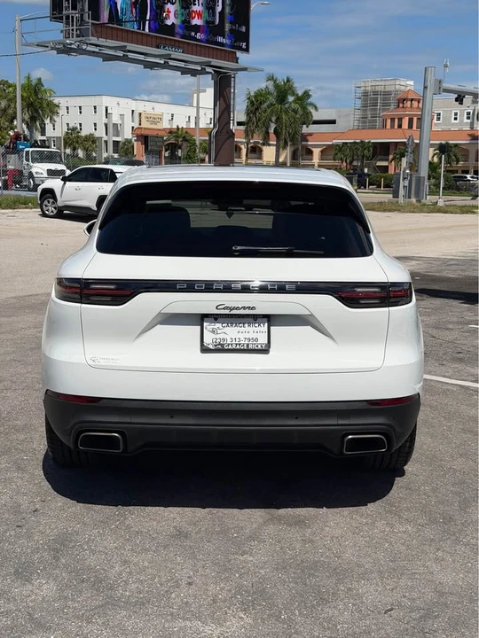 2020 Porsche 9Y0/9Y3 Cayenne - Image 5 of 17