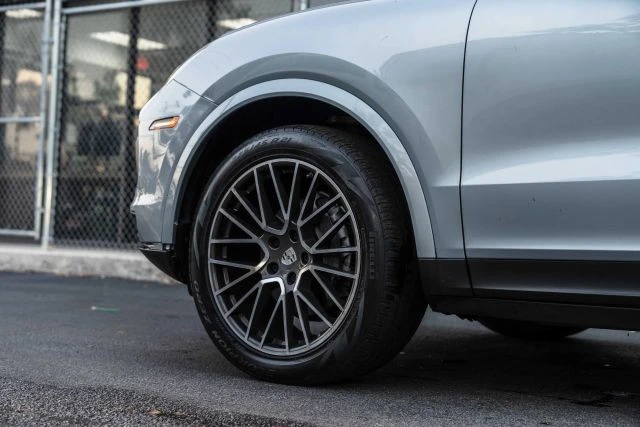 2020 Porsche 9Y0/9Y3 Cayenne - Image 9 of 31