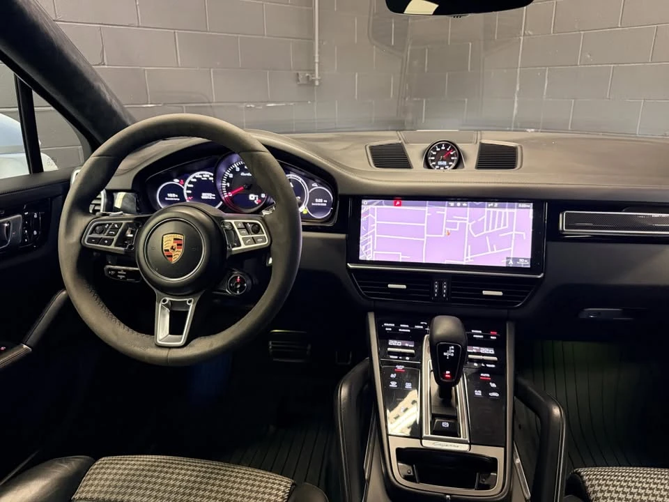 2020 Porsche Cayenne - Image 18 of 20