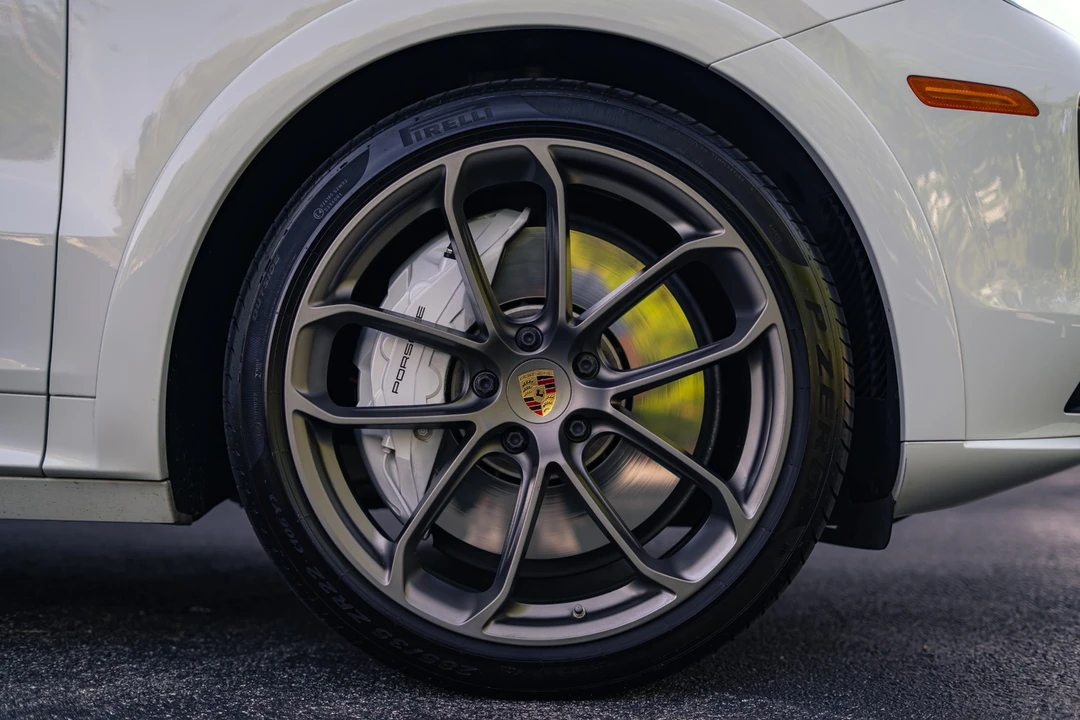 2020 Porsche Cayenne - Image 14 of 31