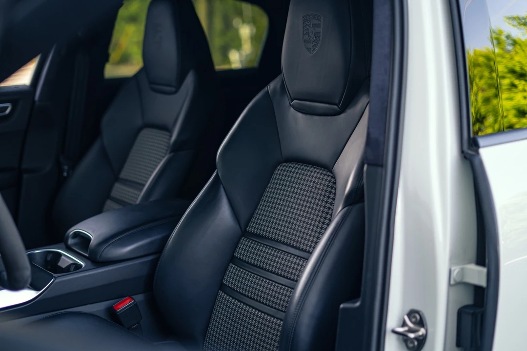2020 Porsche Cayenne - Image 21 of 31